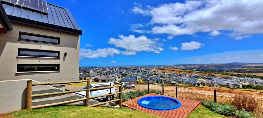 2 Bedroom Property for Sale in Hartland Lifestyle Estate Western Cape